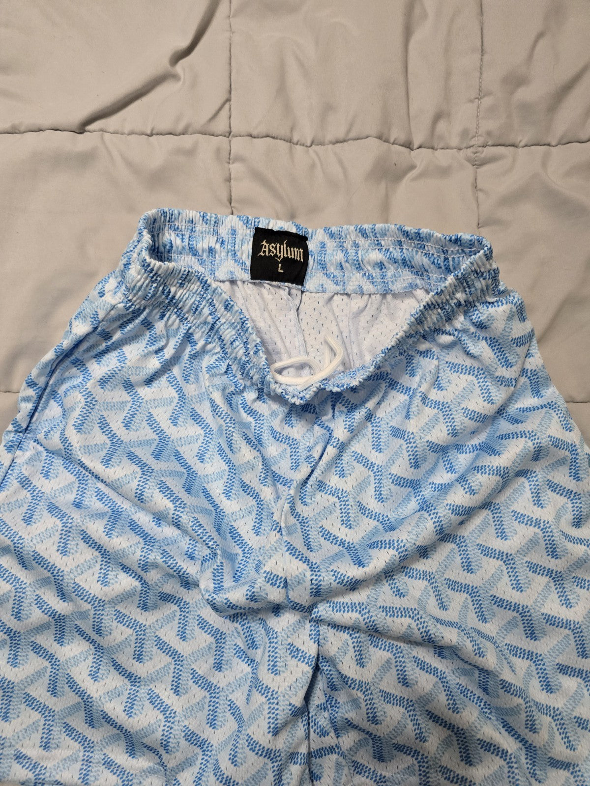 Asylum Men's Blue White Geometric Swim Shorts L Elastic Waist Mesh Lined