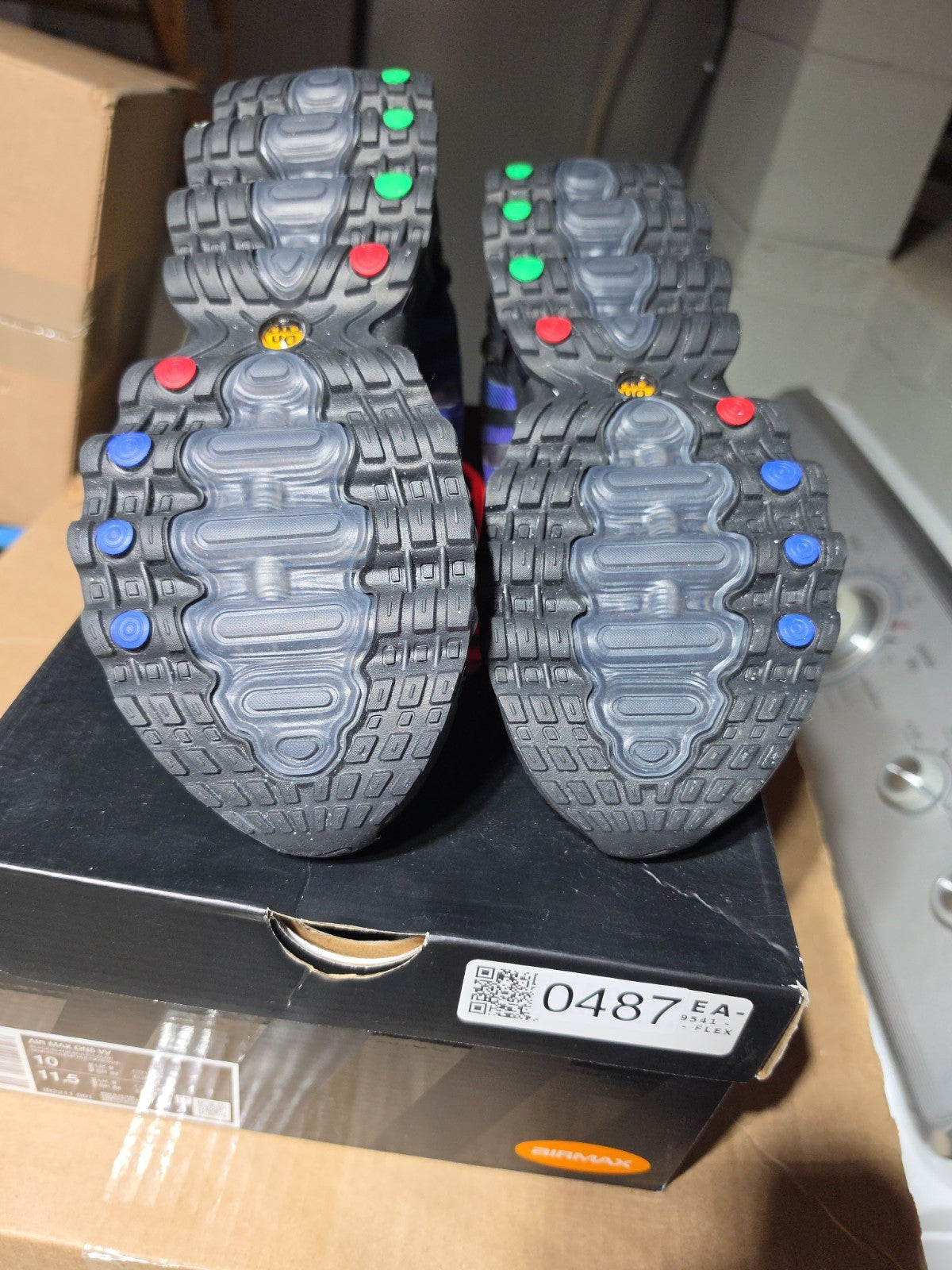 Size 10 - Victor Victor x Nike Air Max DN8 NYC