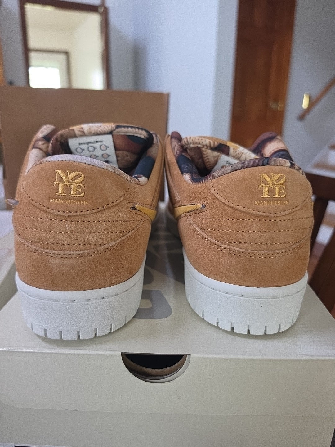  Nike SB Dunk Low Pro QS x NOTE Manchester "Coffee and Biscuits" sneaker
