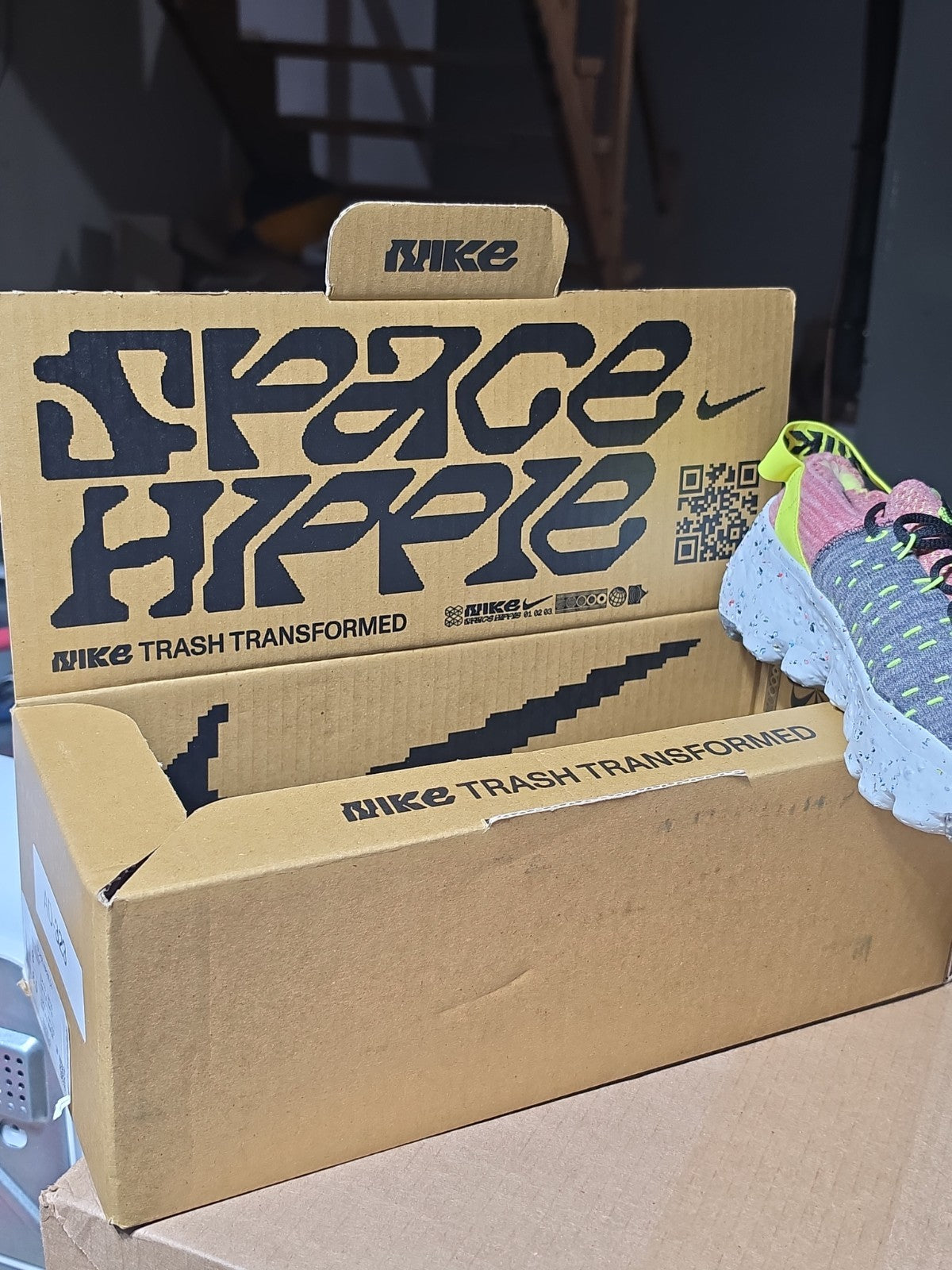 Size 8 - Nike Space Hippie 04 Light Arctic Pink W
