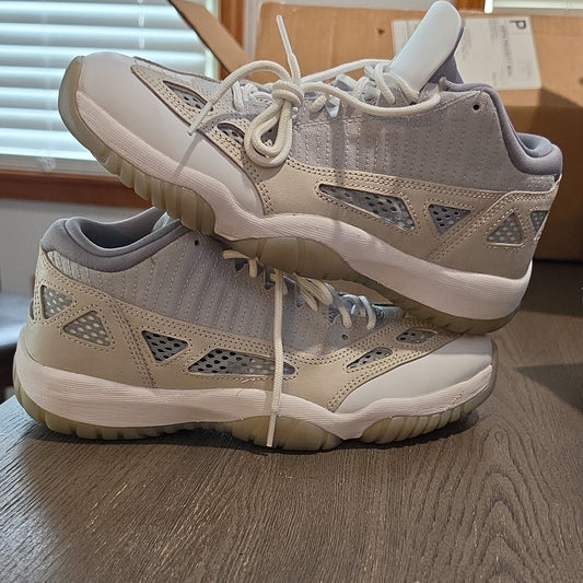 Jordan Air Jordan 11 Retro Low IE Light Orewood Brown Gray White 919712-102