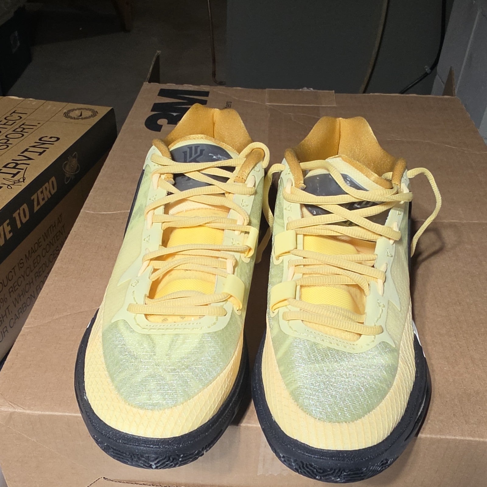 Nike Kyrie 8 Citron Tint Leopard Yellow Black Men's Basketball Shoes DJ6017-800