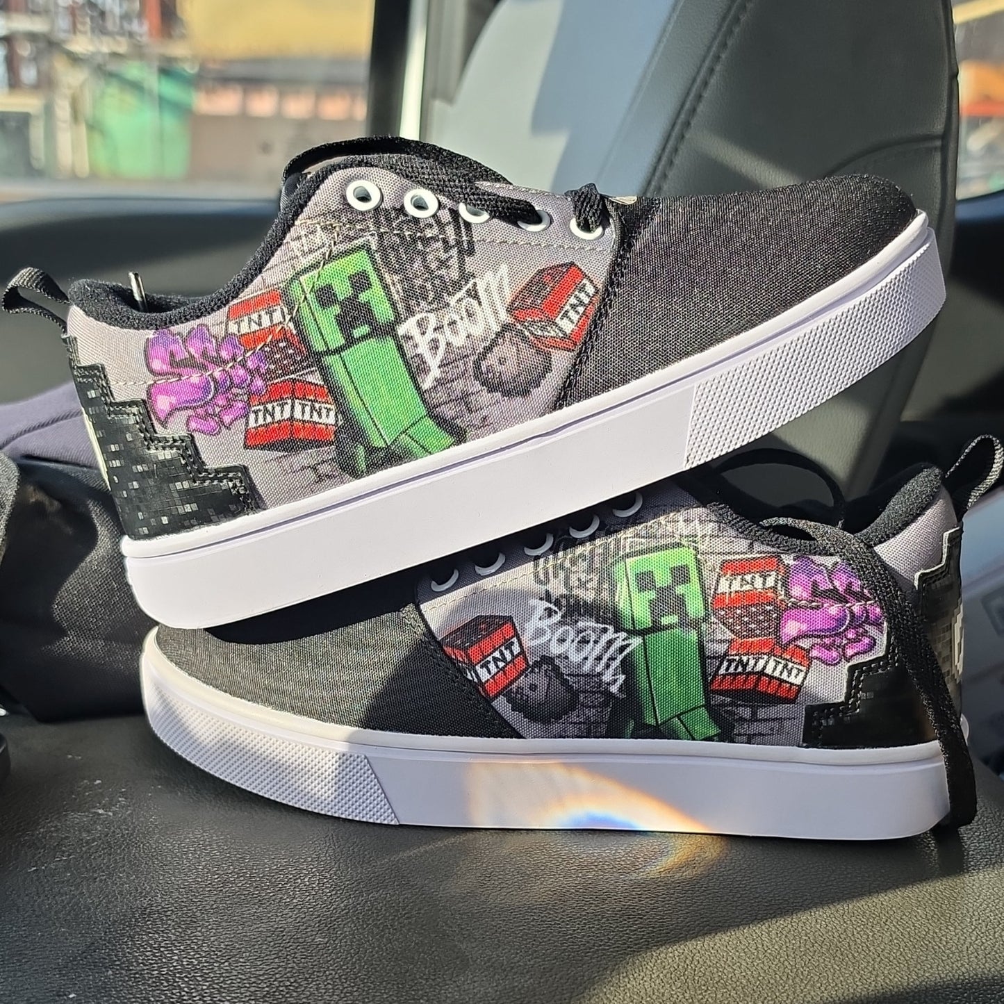 Heelys Pro 20 Minecraft Kids Sneaker Black Multicolor US 4 Wheels HE00317061