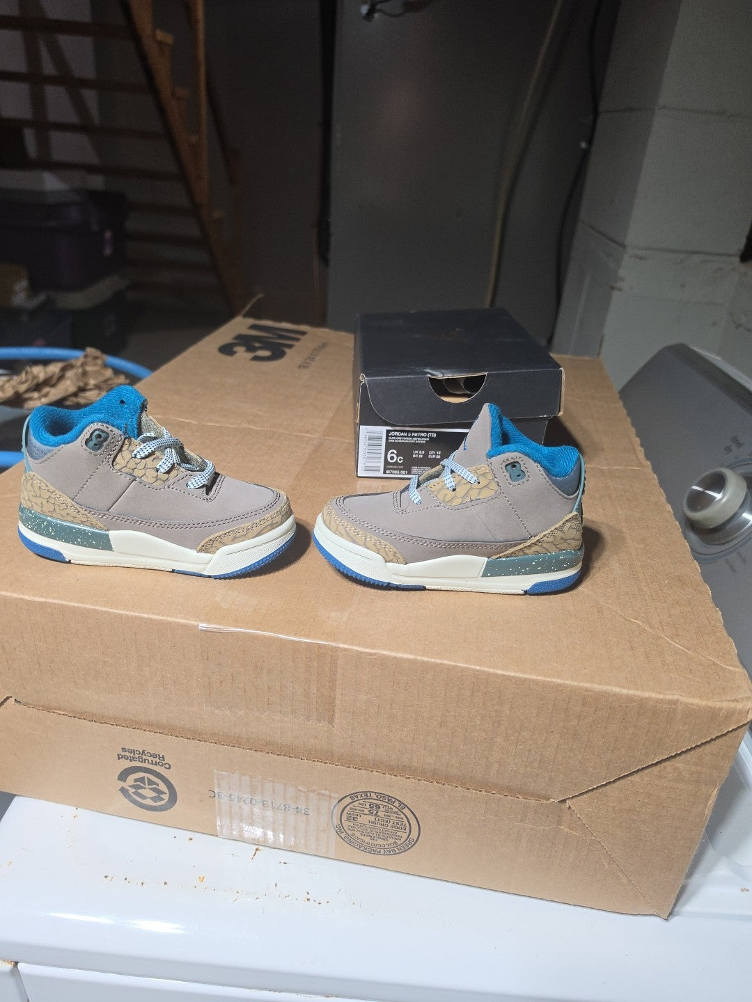 NIB Jordan 3 Retro TD Boys 6c Toddler Sneaker Olive Grey Green Abyss IB7065-001
