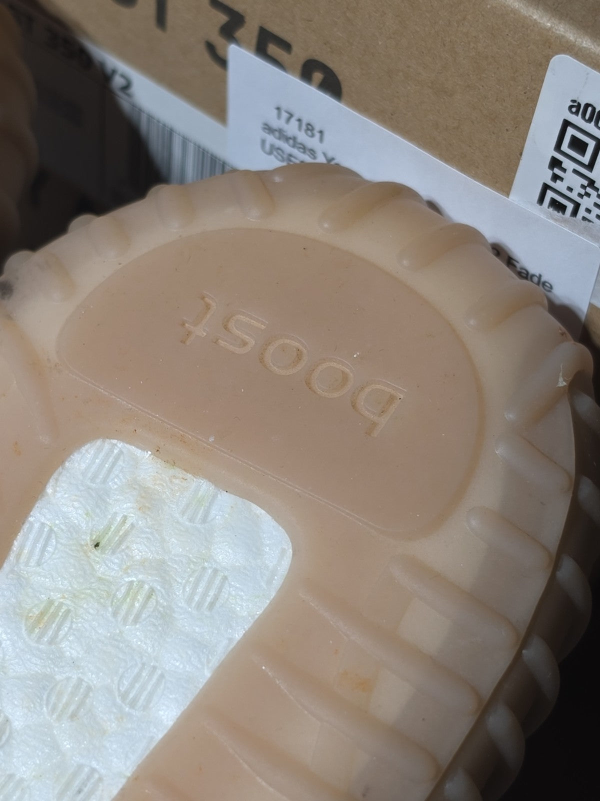 Size 9 - adidas Yeezy Boost 350 V2 Fade