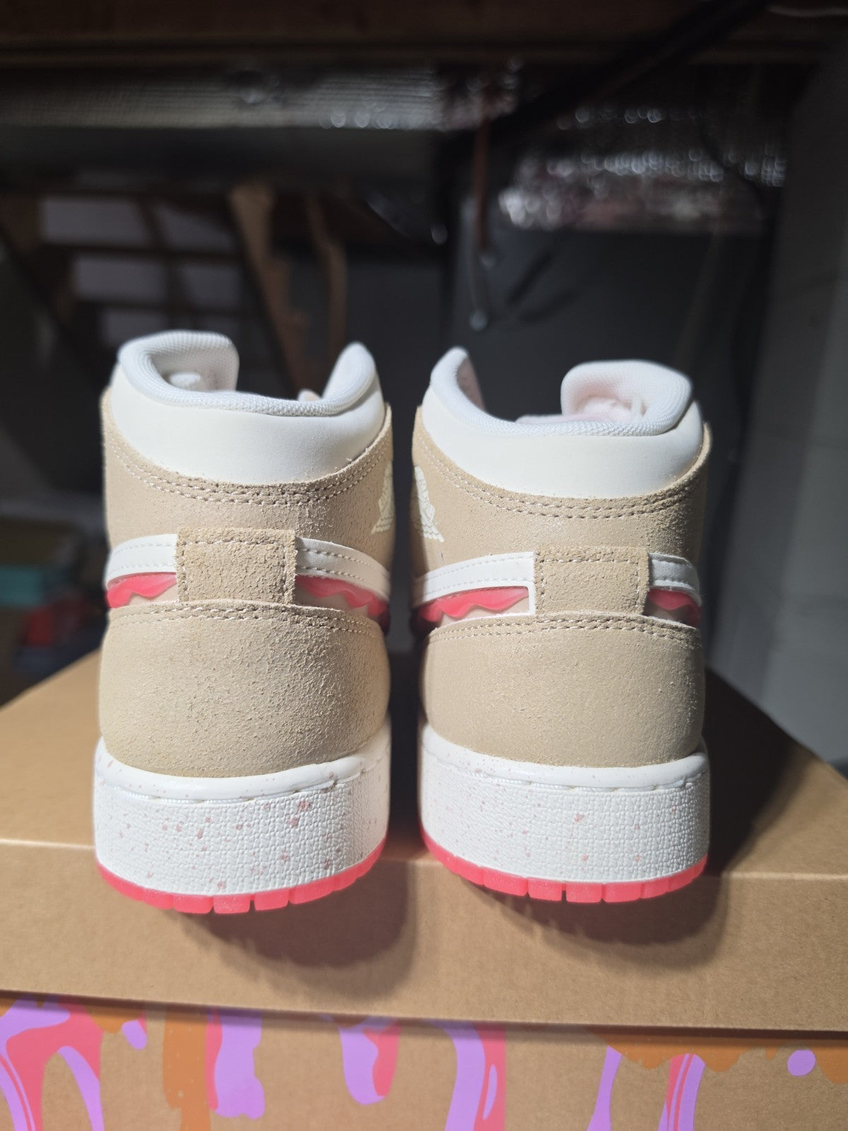 Nike Air Jordan 1 Mid SE (GS) Peanut Butter and Jelly Girls Size 5.5 NEW  BOX