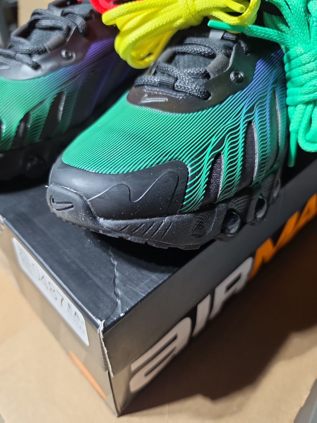 Size 10 - Victor Victor x Nike Air Max DN8 NYC