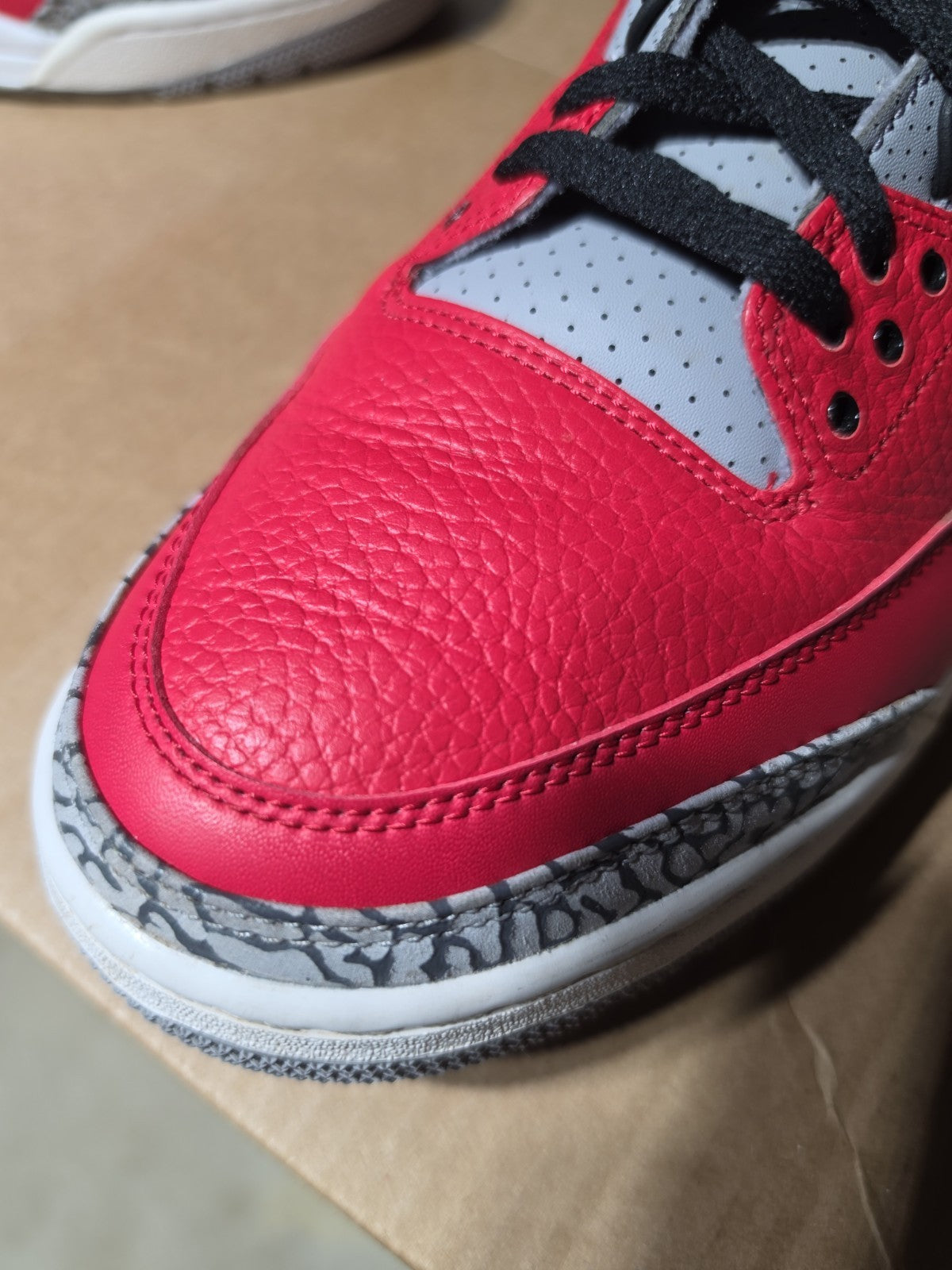 Size 13 - Jordan 3 Retro SE Mid Unite