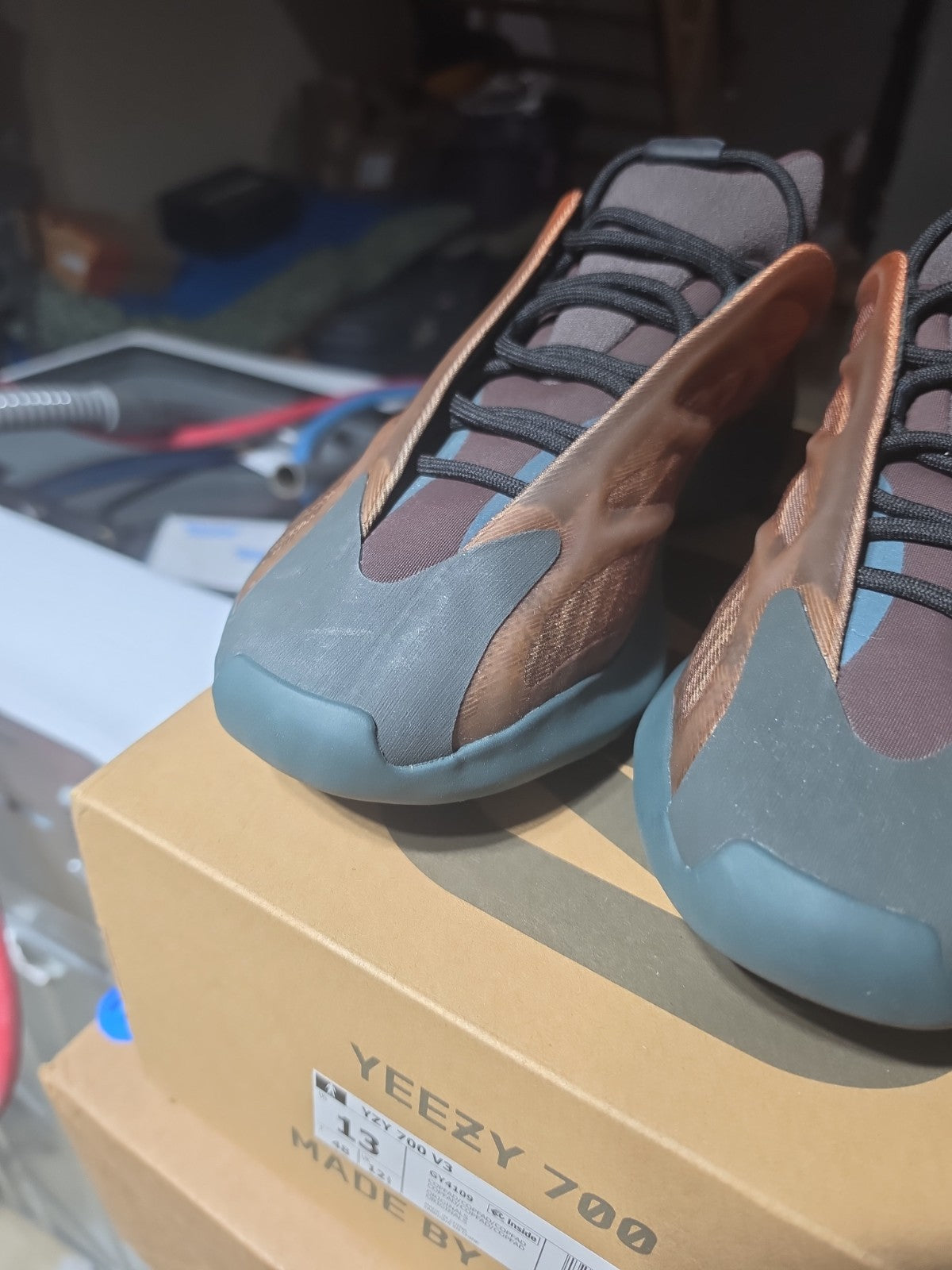 Size 13 - adidas Yeezy 700 V3 Copper Fade