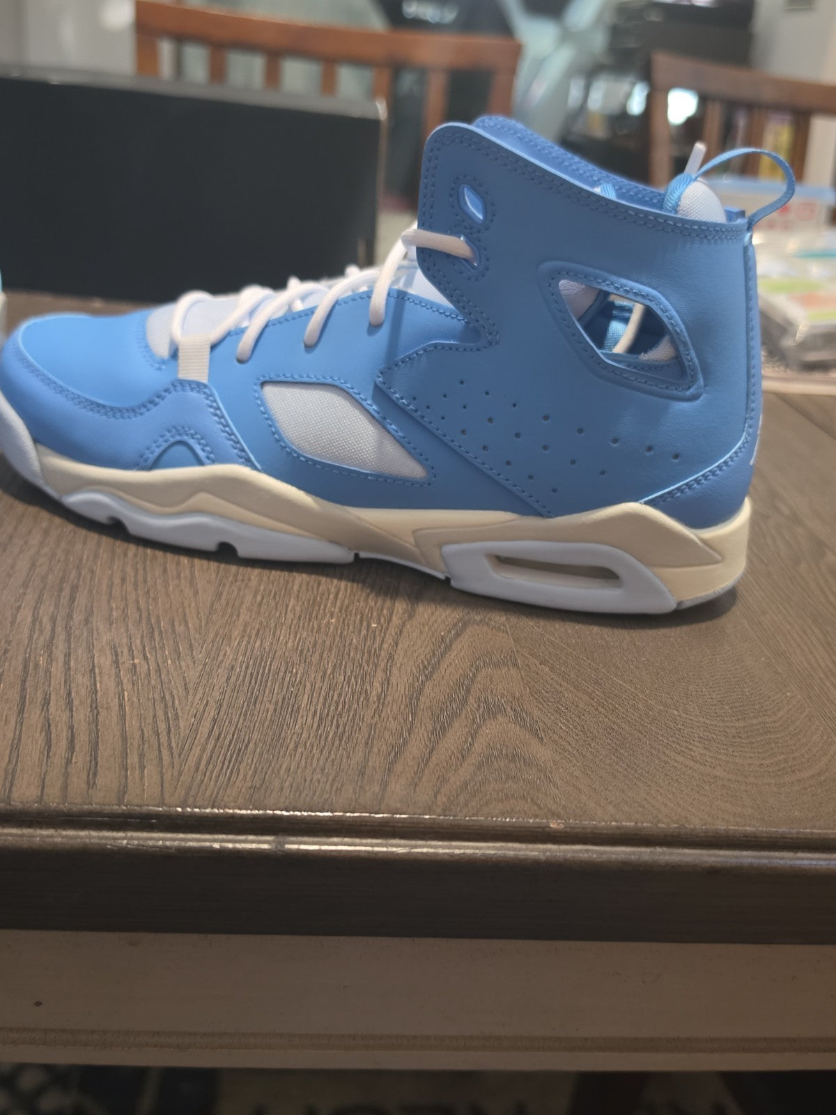 JORDAN FLTCLB 91 (GS)  Defect Is Missing LID