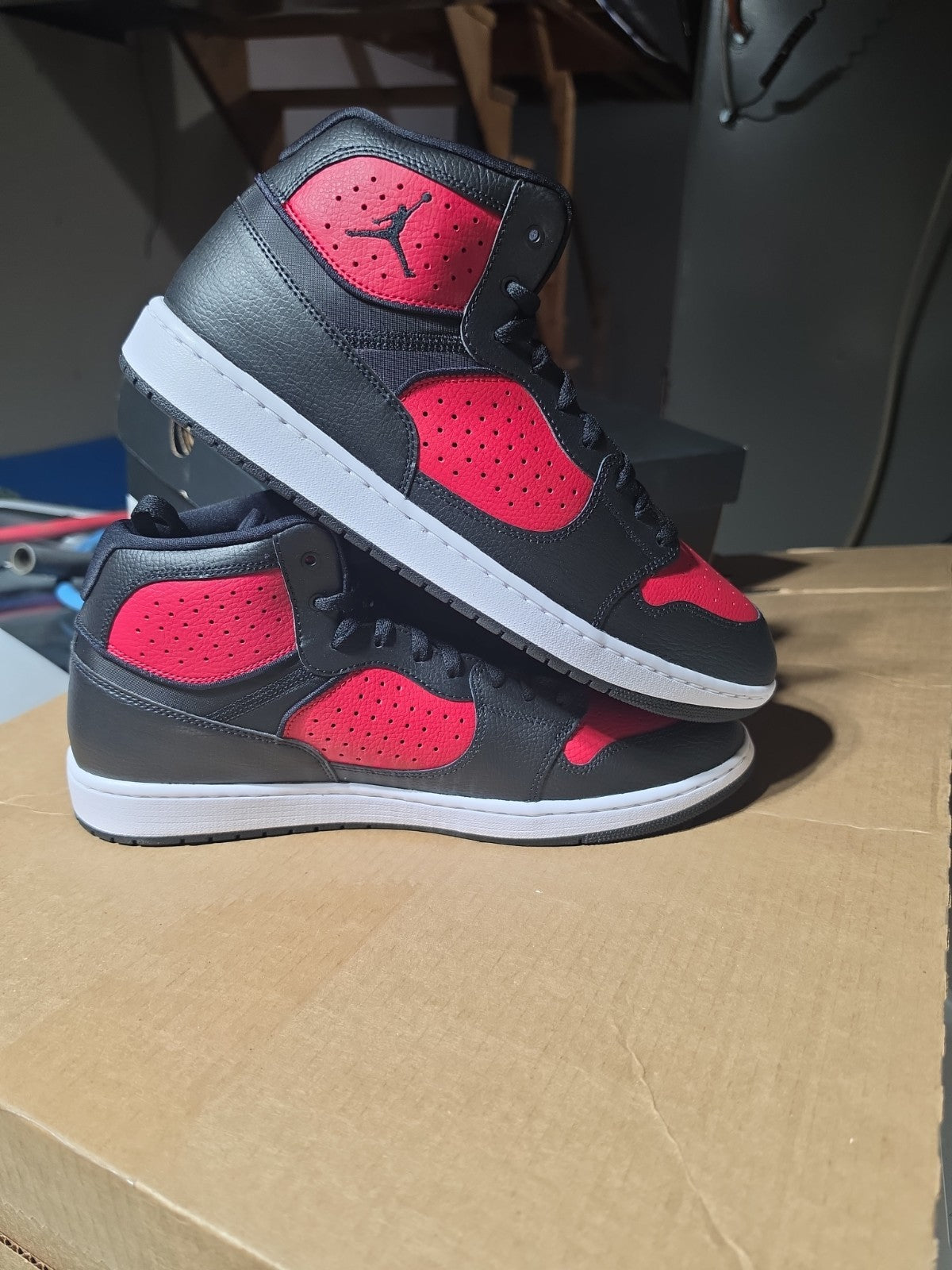 Size 14 - Air Jordan Access Bred