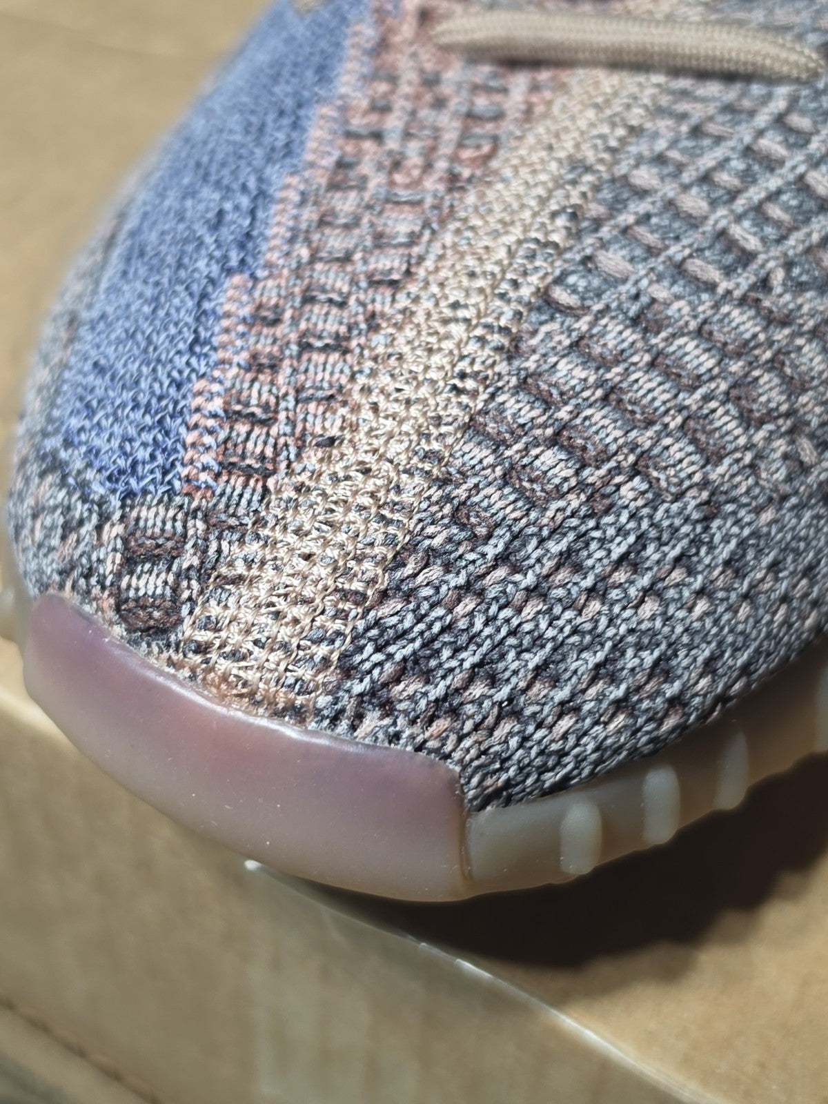 Size 9 - adidas Yeezy Boost 350 V2 Fade