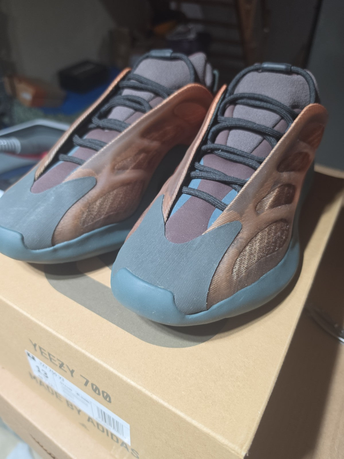 Size 13 - adidas Yeezy 700 V3 Copper Fade