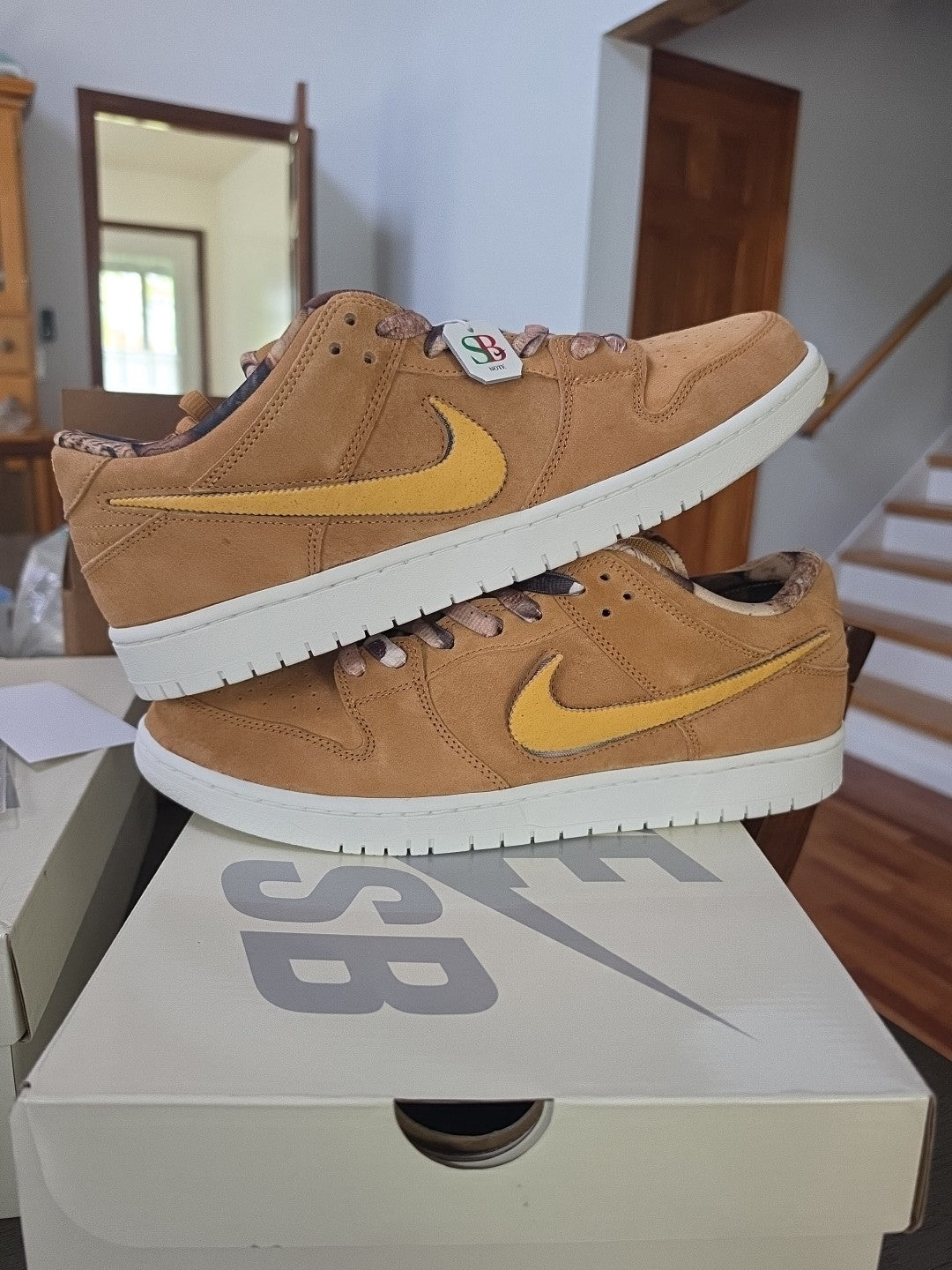  Nike SB Dunk Low Pro QS x NOTE Manchester "Coffee and Biscuits" sneaker