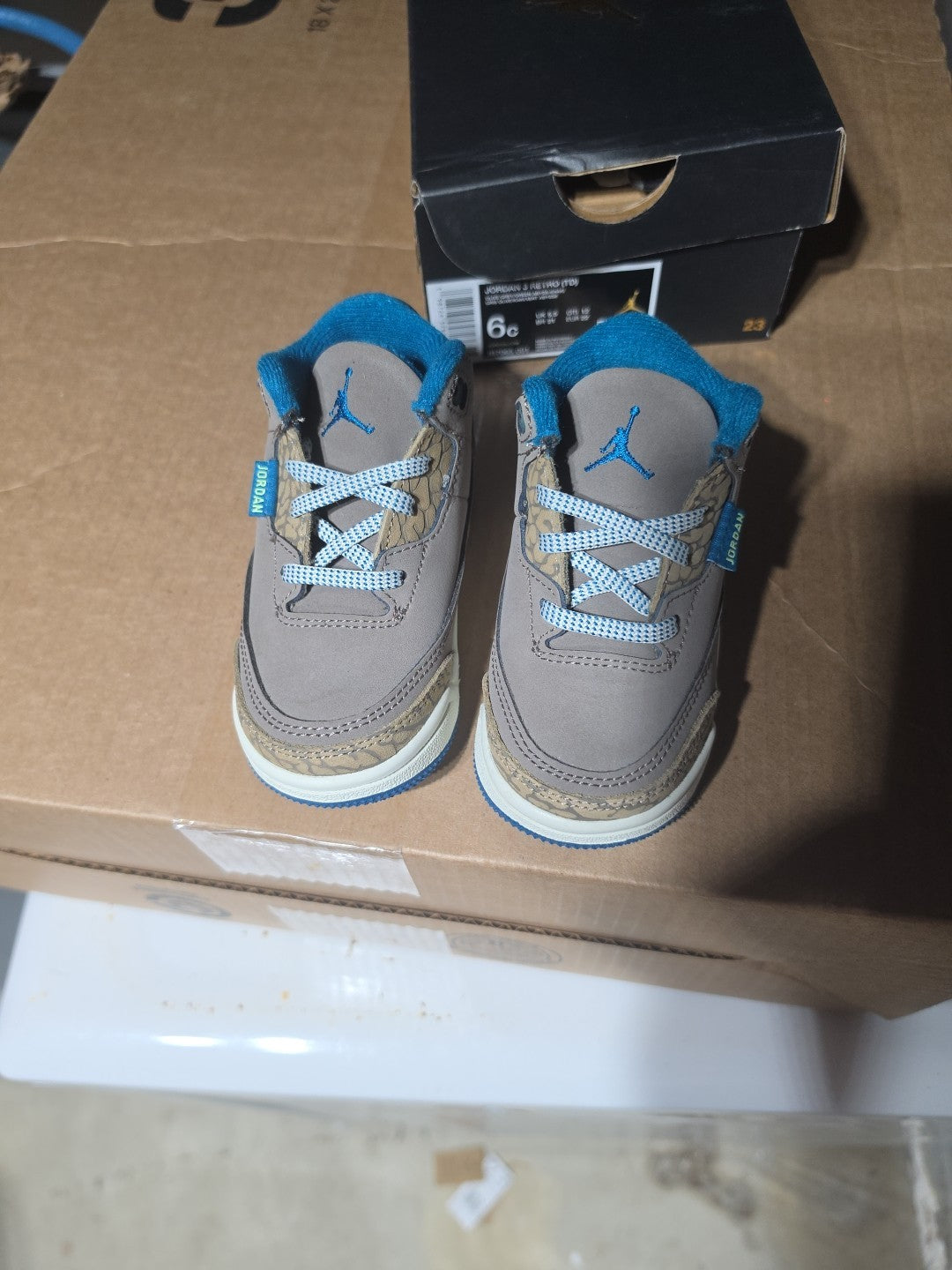NIB Jordan 3 Retro TD Boys 6c Toddler Sneaker Olive Grey Green Abyss IB7065-001
