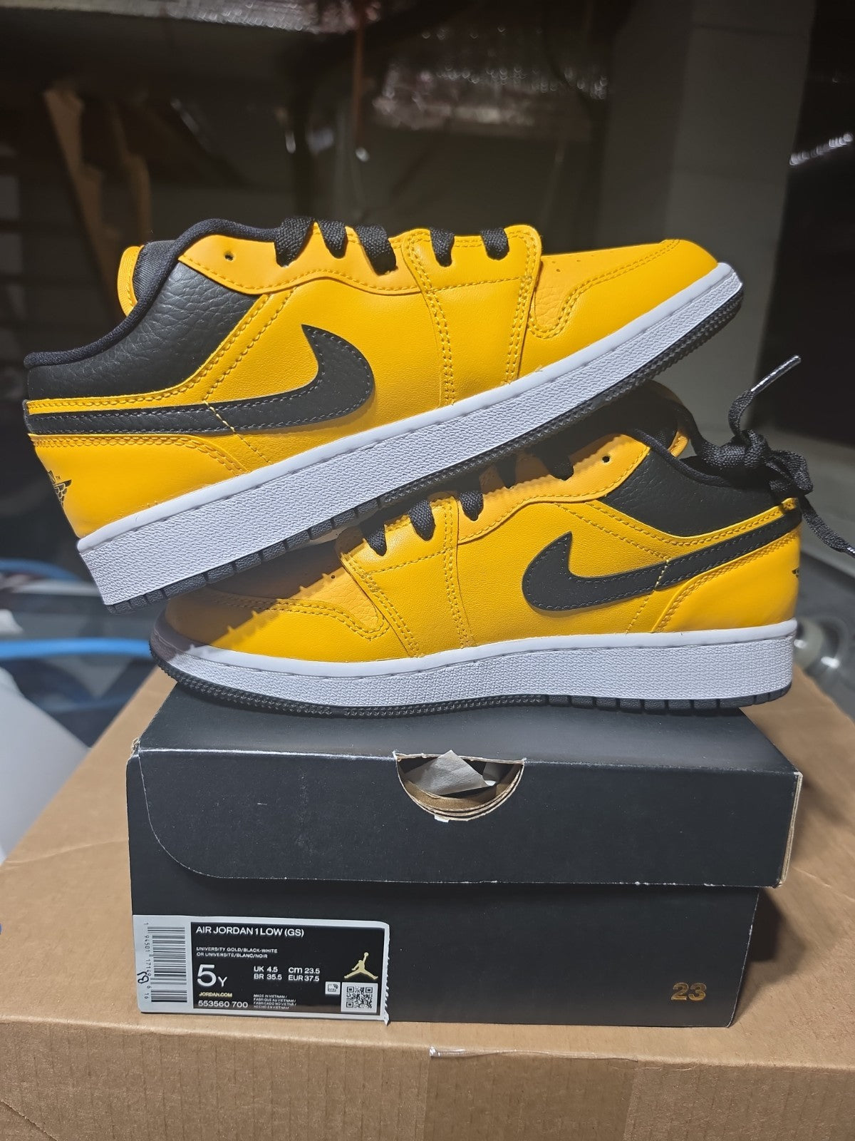 Size 5Y (GS) / 6.5 Women’s - Jordan 1 Low University Gold Black Yellow Used