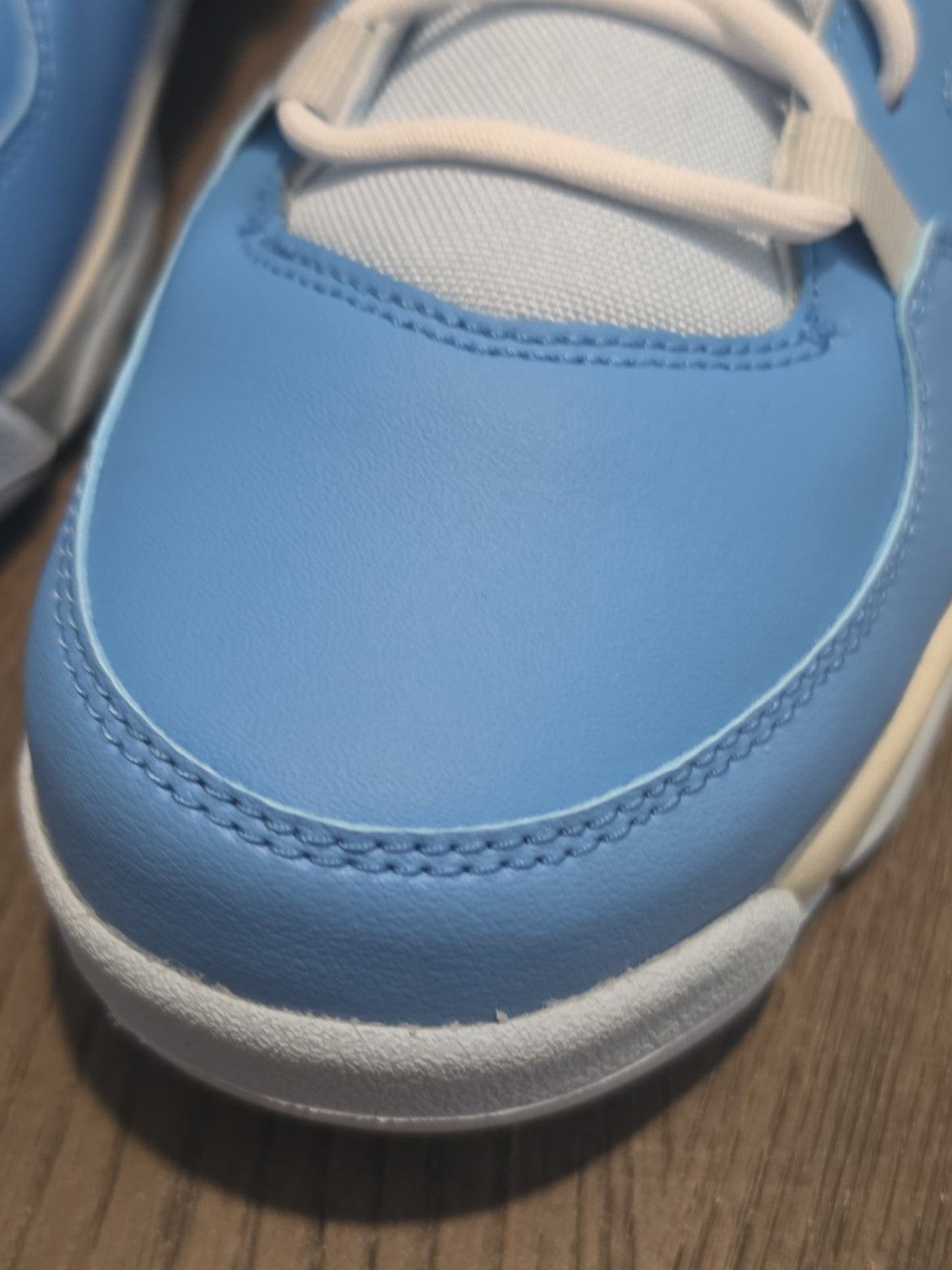 JORDAN FLTCLB 91 (GS)  Defect Is Missing LID