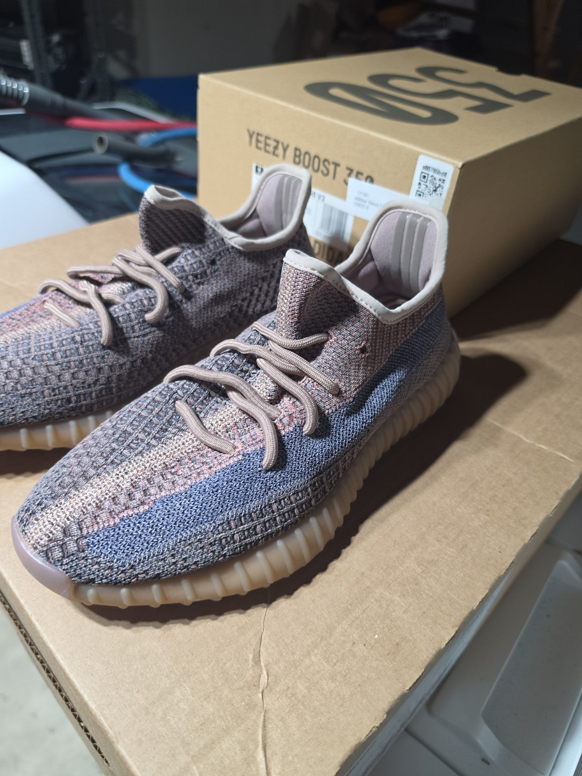 Size 9 - adidas Yeezy Boost 350 V2 Fade