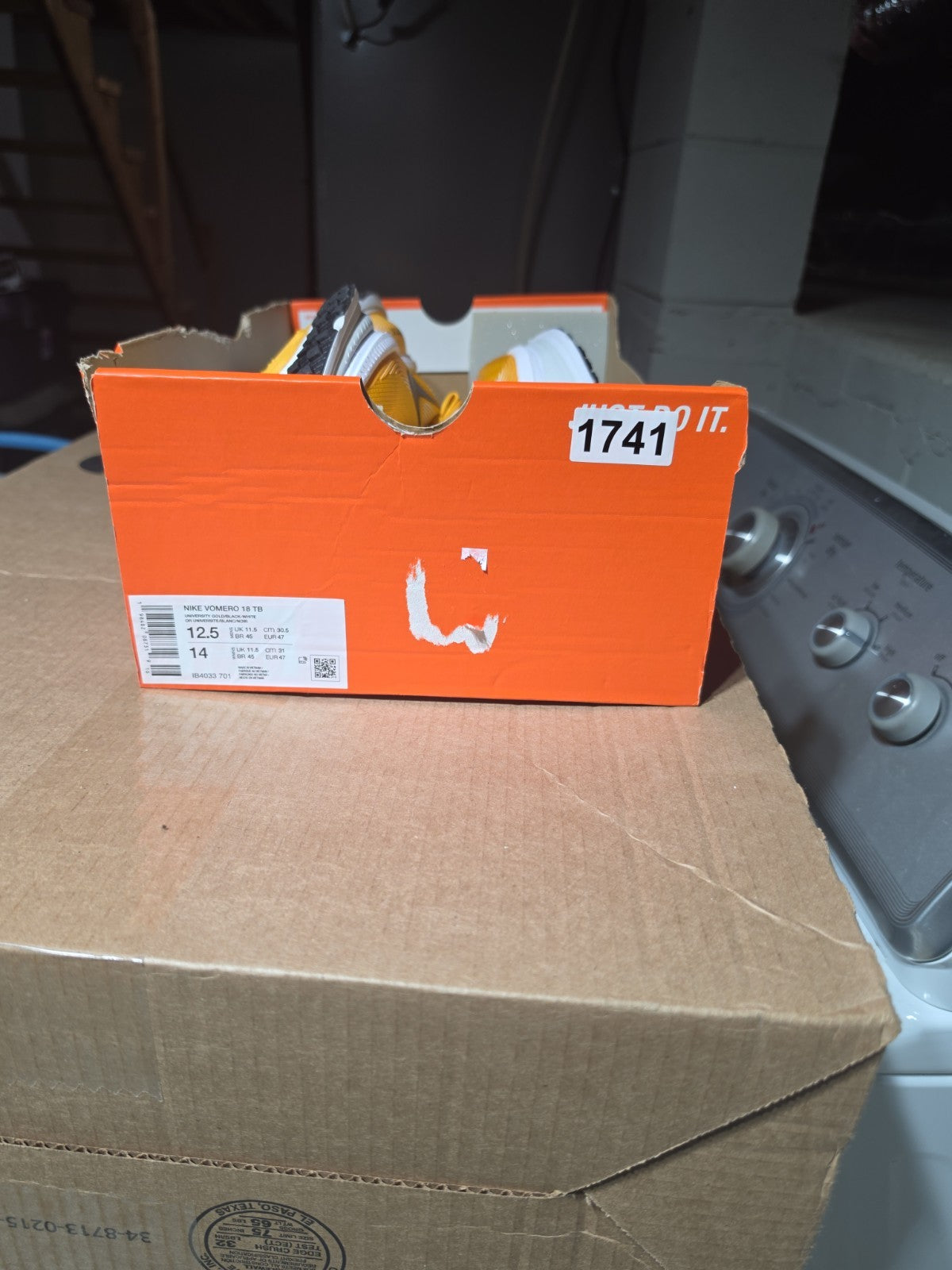 NIKE VOMERO 18 TB
