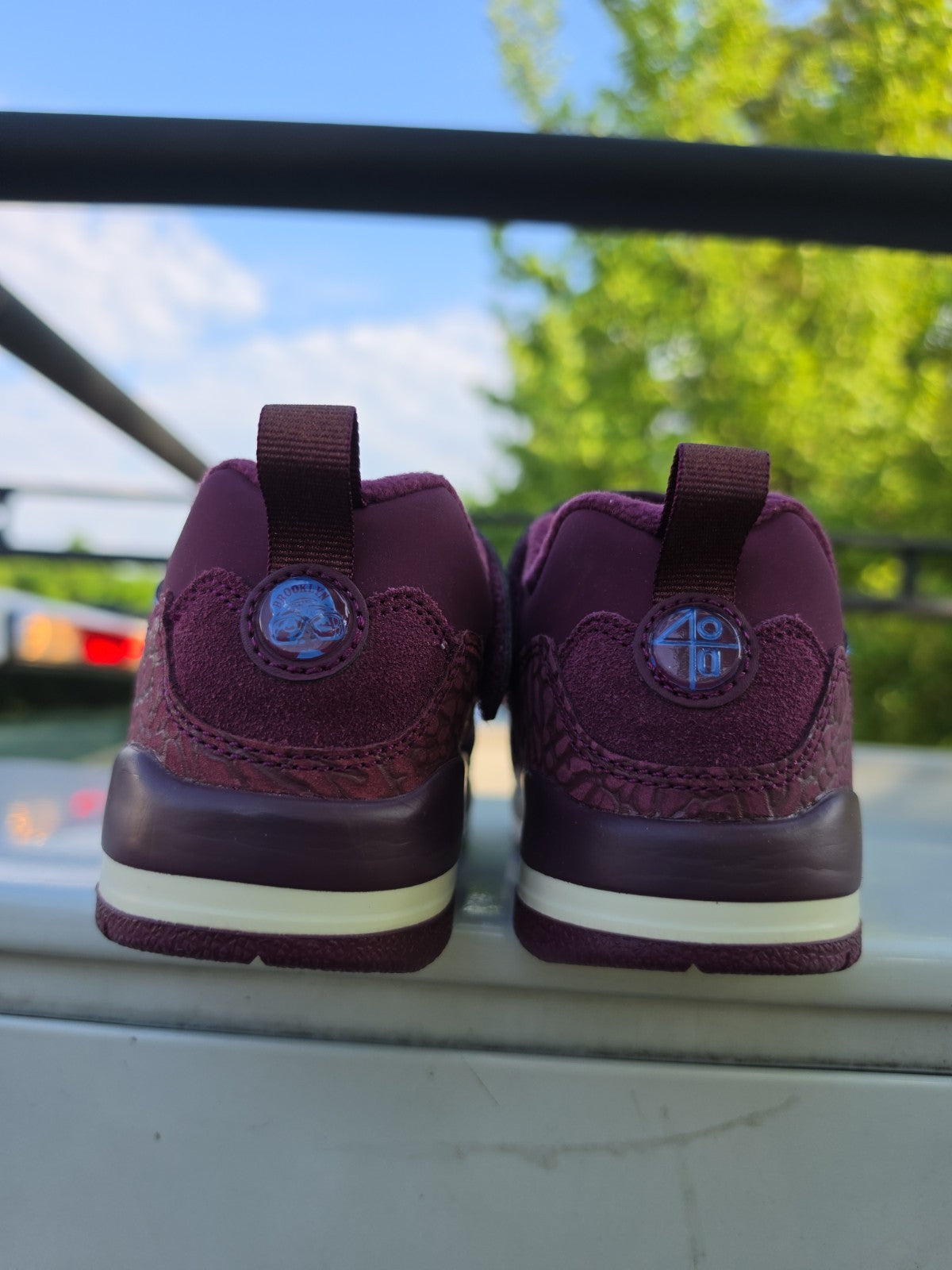 Jordan Spizike Low Youth Size 2.5 Purple White Athletic Shoes FQ3951 641