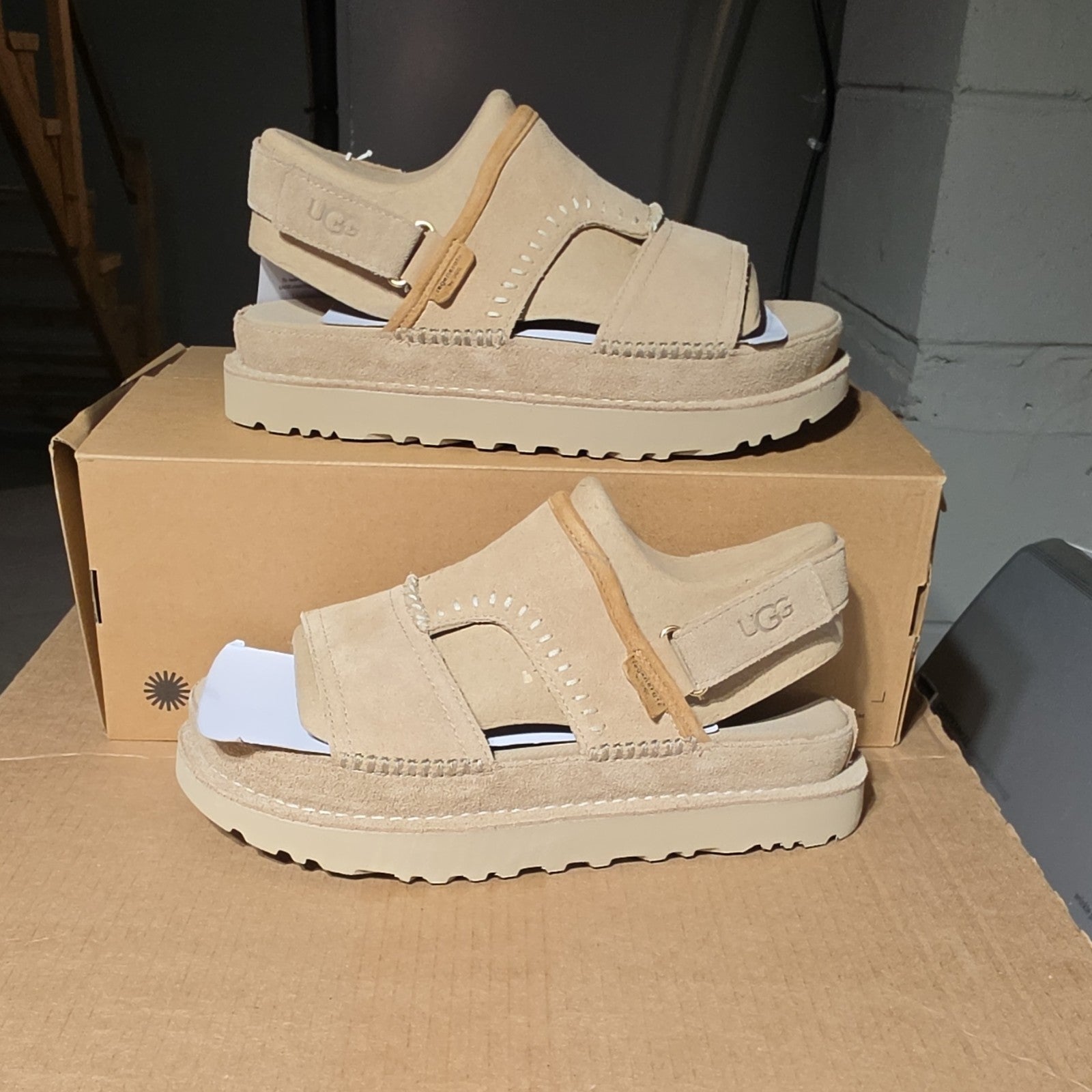 UGG Beige Suede Strappy Sandals Adjustable Strap Comfort Women's Size 10 EU 41