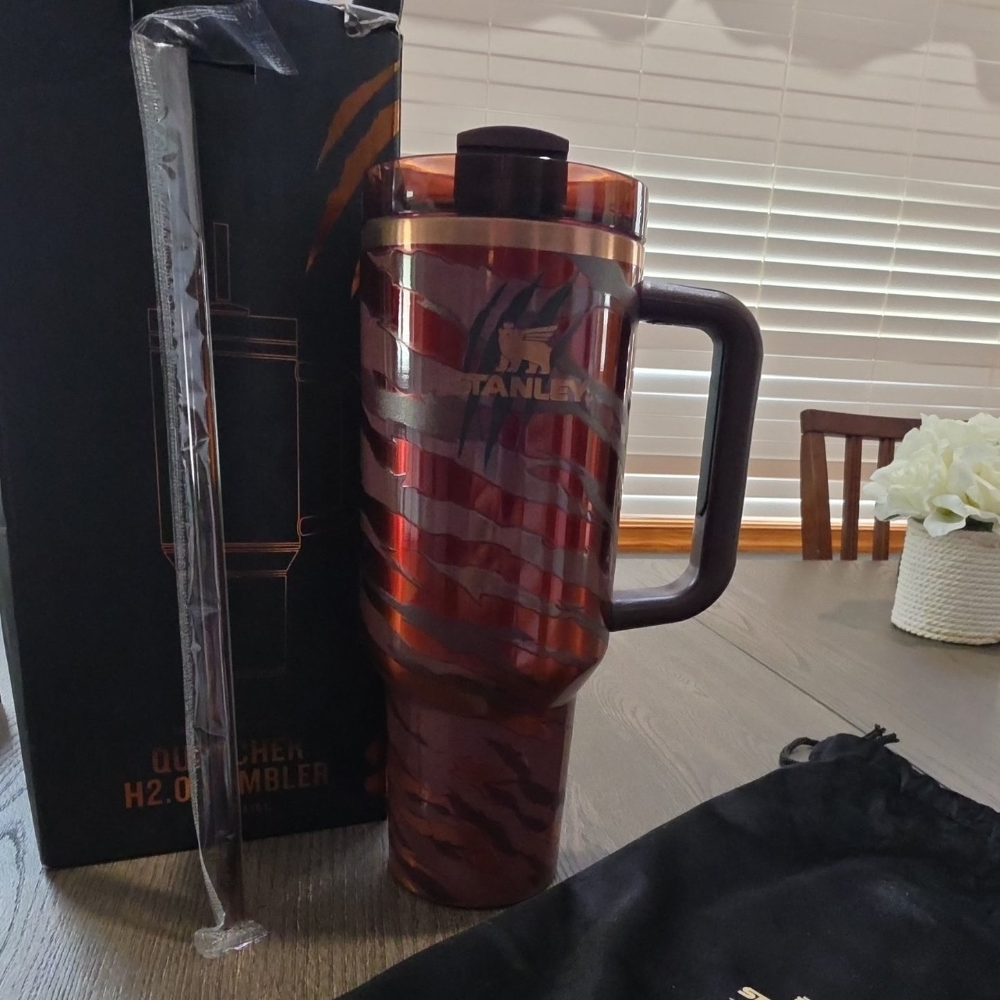 TYLA Stanley Quencher H2.0 Insulated Tumbler 40oz 