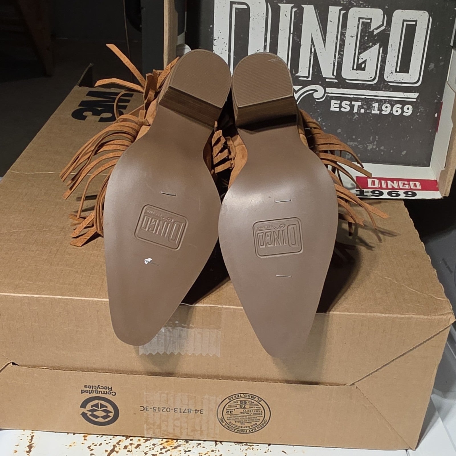 Dingo Brown Suede Fringe Western Ankle Boots Pointed Toe 7M Rare Sample Boot