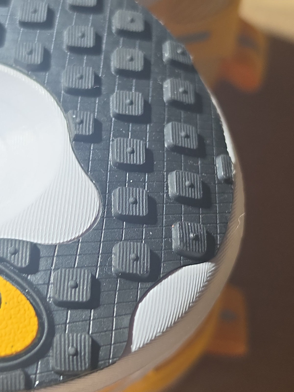 NIKE VOMERO 18 TB