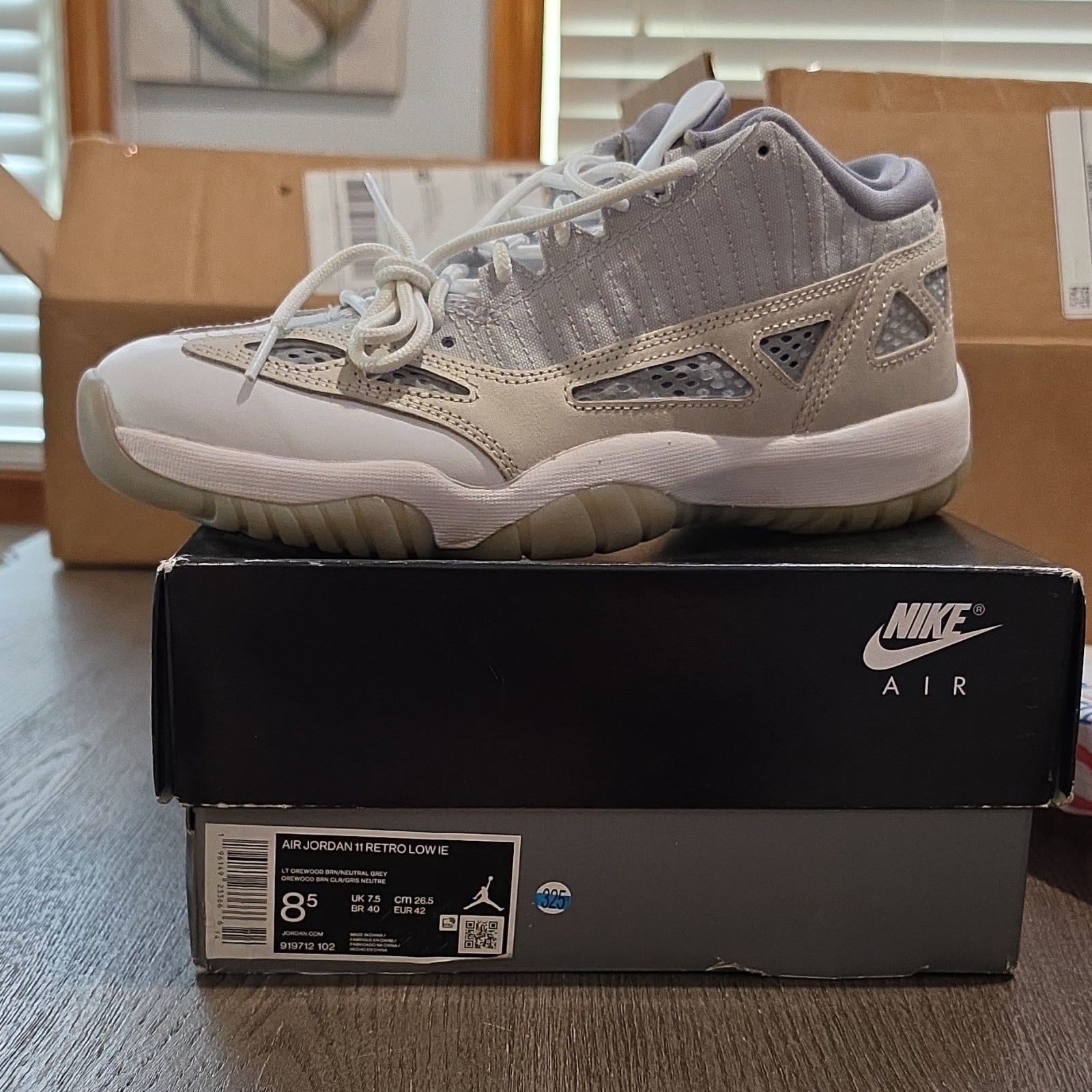 Jordan Air Jordan 11 Retro Low IE Light Orewood Brown Gray White 919712-102