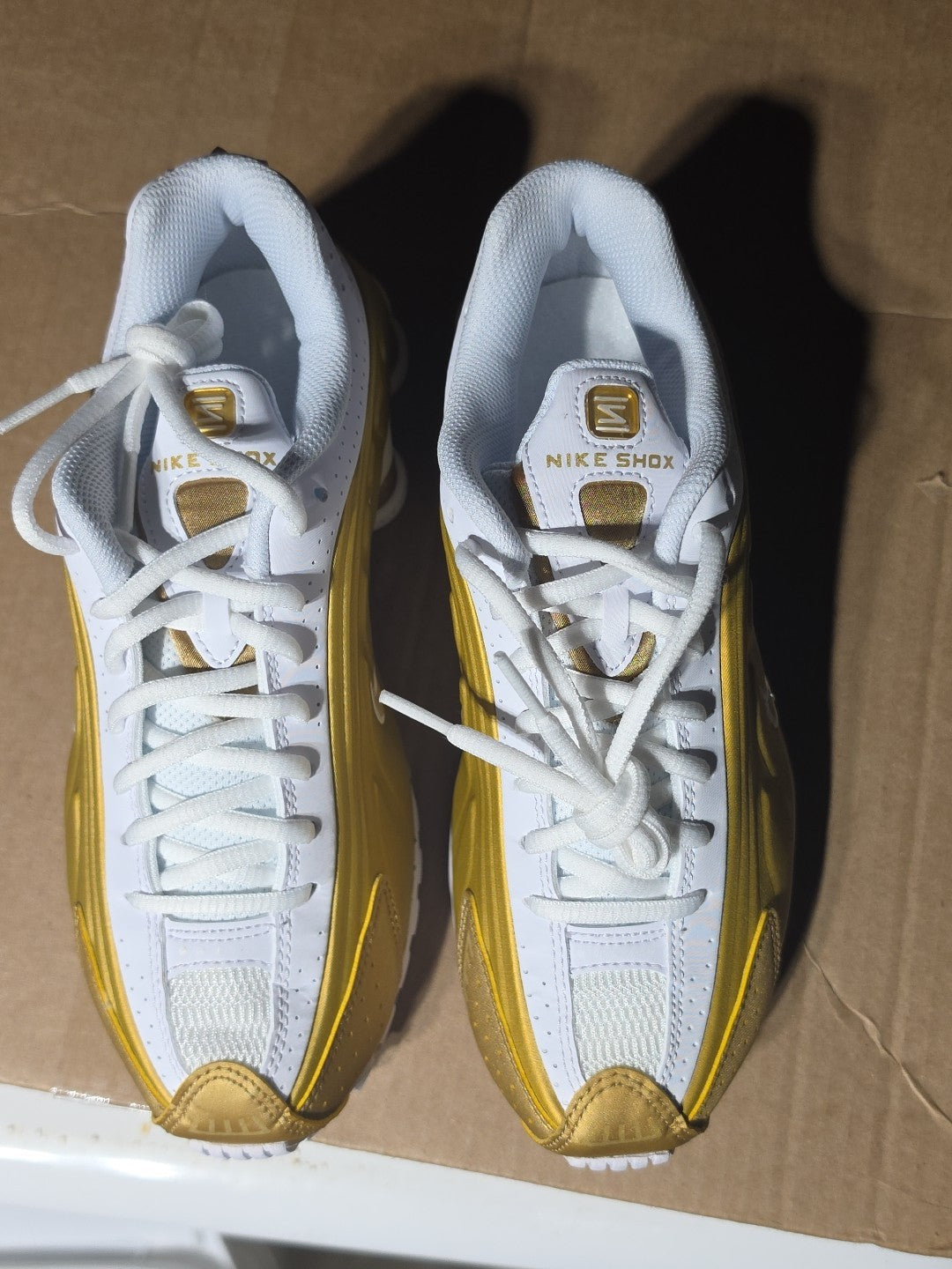 NIKE SHOX R4 (GS)