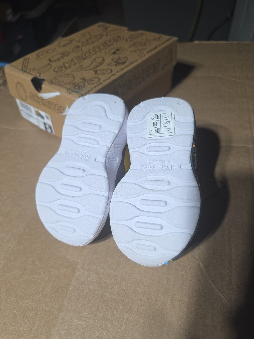 SKECHERS TODDLER 5C