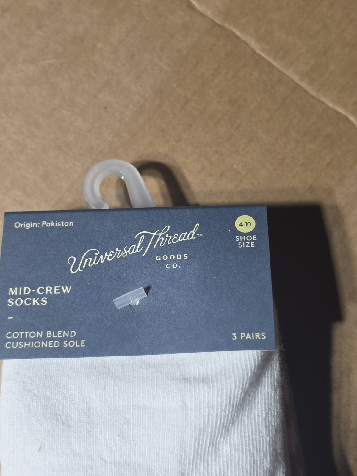 Universal Thread 3 PACK Women's Mid- Crew Socks Sz 4-10 Cotton Blend NEW 