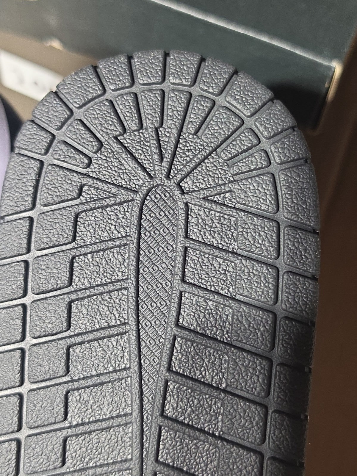 Size 14 - Air Jordan Access Bred