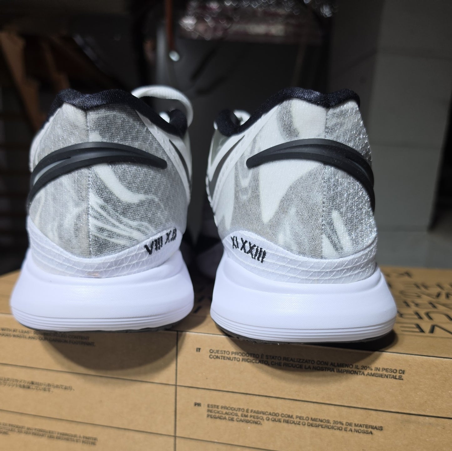 Nike Kyrie 8 White Black DJ6017-101 Basketball Sneaker Men’s 13  Open Box