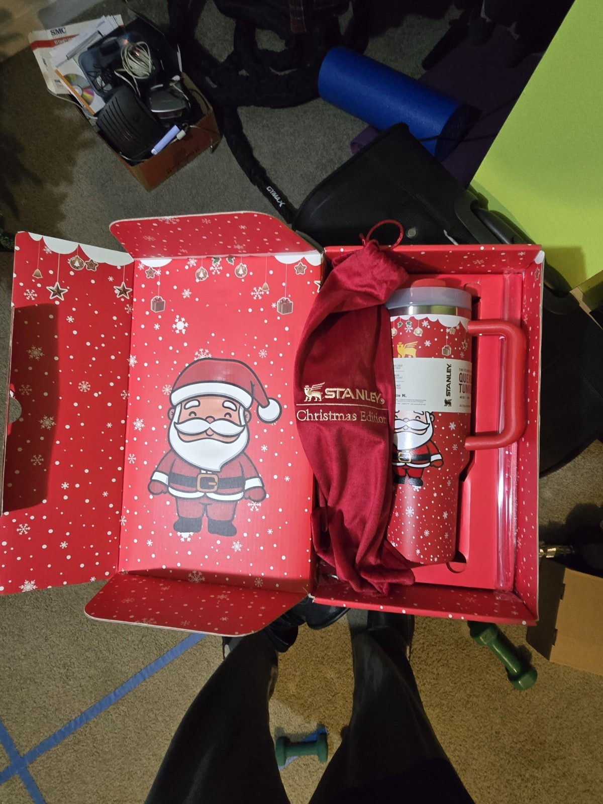 Stanley Christmas Edition Santa Claus Vacuum Flask Two-Piece Set 40oz Red White