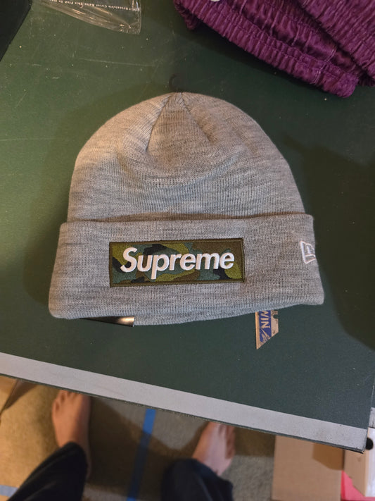 Newera Supreme grey camo beanie