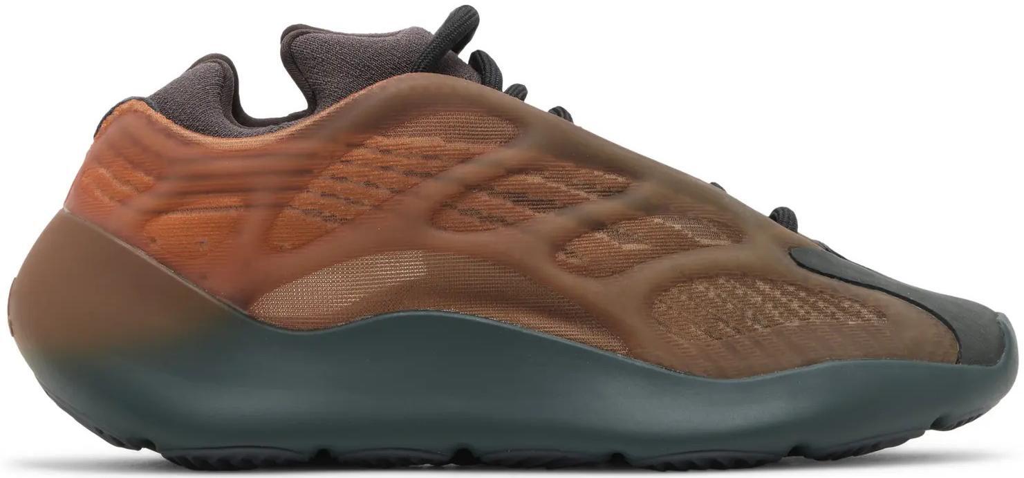 Size 13 - adidas Yeezy 700 V3 Copper Fade
